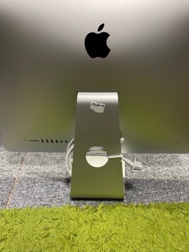 iMac 21.5インチ　Mid2014