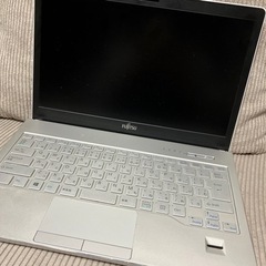 お取引中です】富士通 ノートパソコン LIFEBOOK SH75/T