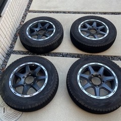 ジムニー　スタッドレスタイヤ売ります