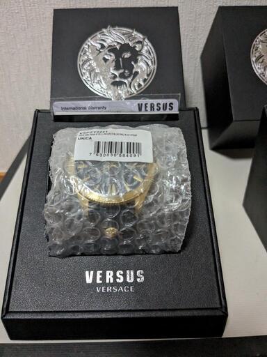 新品激レア！日本未発売モデル2個セットお得！VERSACEヴェルサスVERSUS