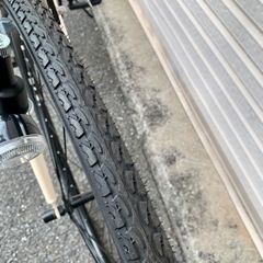 アサヒクロスバイク美品　2023年購入一度乗っただけ(空気入れ等セット)