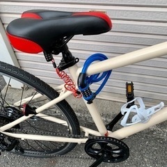 アサヒクロスバイク美品　2023年購入一度乗っただけ(空気入れ等セット)