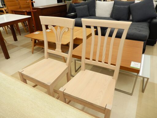 ダイニングテーブルセット Francfrancの椅子4脚付き ダイニングテーブルセット Francfrancの椅子4脚付き Francfranc