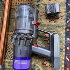 配送可能 保証付き ダイソン Dyson SV14FFCOM [Dyson V11 Fluffy