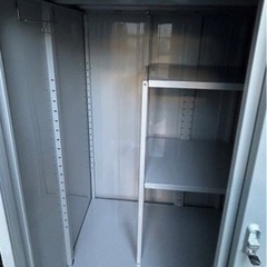 イナバ物置 中型倉庫　物置