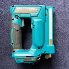 購入者決定！ Makita 充電式タッカ ✨キズ無し美品✨