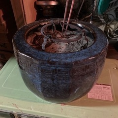 火鉢　陶器製　小ぶりなサイズ