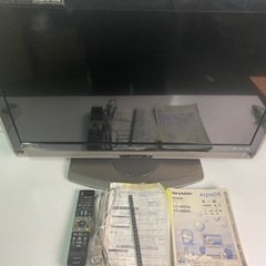【美品】シャープ　AQUOS ブルーレイ付き　32型液晶テレビ