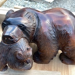 熊の彫刻