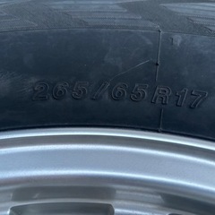 【再値下げ】スタッドレスタイヤホイールセット265/65R 17