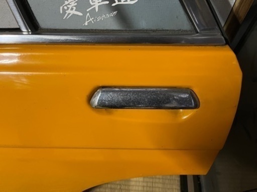 1968年式510ブルーバード助手席側リアドア
