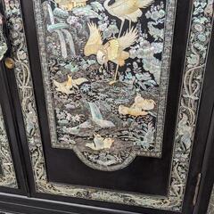 李朝家具伝統工芸　螺鈿細工　黒漆塗　チェスト　整理箪笥　洋服たんす　朝鮮美術　豪華絢爛