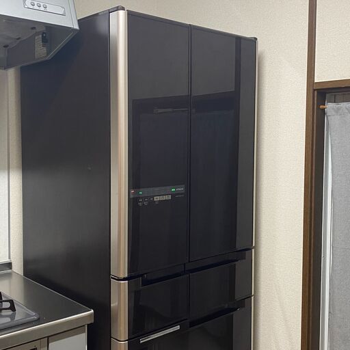 【商談中】引取条件有 日立 565L 6ドア冷蔵庫 R-C5700