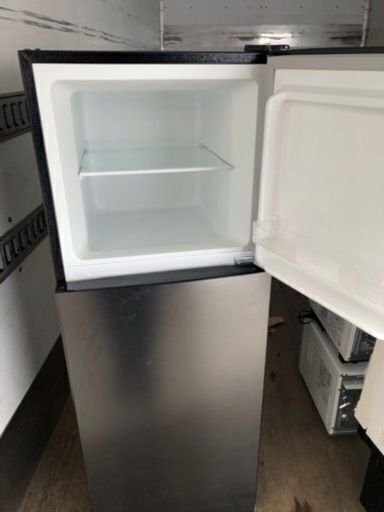 福岡市内配送設置無料　2021年式　冷蔵庫 小型 2ドア ひとり暮らし 一人暮らし 138L コンパクト 右開き オフィス 単身 黒 ガンメタリック MAXZEN JR138ML01GM！ 福岡市内配送設置無料 2021年式 冷蔵庫 小型 2ドア 新生活 ひとり