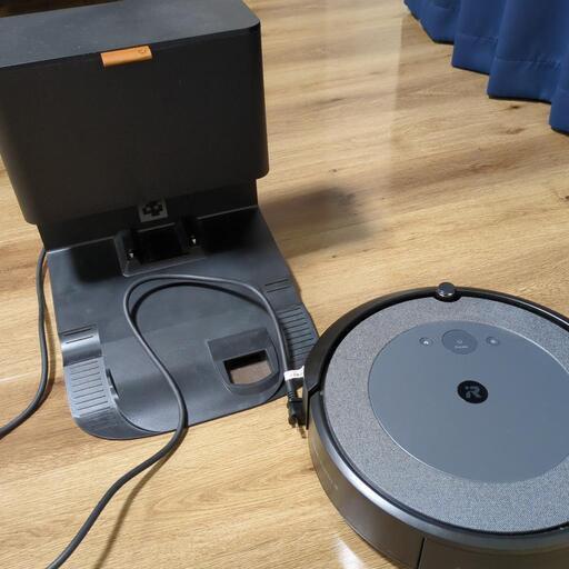 Roomba iRobot ルンバ　i5　　使用頻度少ないです