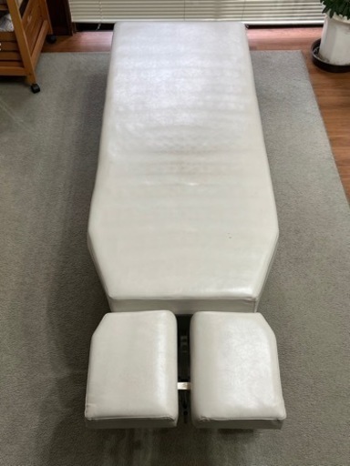 治療用べッド（特注品）
