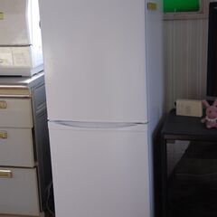 アイリス　ノンフロン冷凍冷蔵庫　IRSD-14A