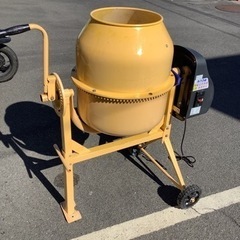 コンクリートミキサー　モーターなし　口径：35㎝奥行55㎝　全寸W140　H95　D70㎝ コンクリートミキサー モーターなし 口径：35㎝奥行55㎝ 全寸W140 H95