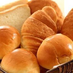 『人気店のパン食べ比べコン』