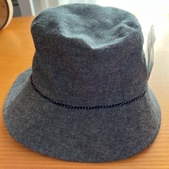 婦人 リバーシブル帽子(未使用品)ドット柄