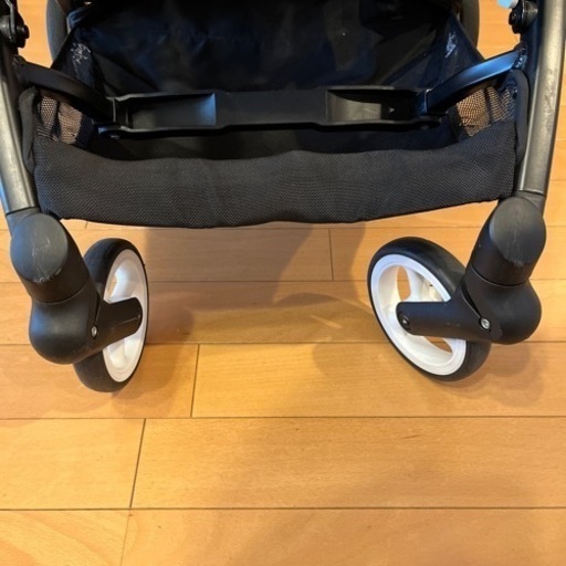 サイベックス旧型リベルディープブラックベビーカー