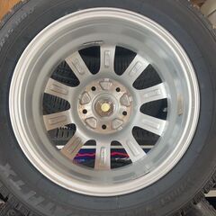 スタッドレスタイヤ　四本セット