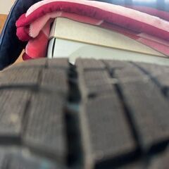 スタッドレスタイヤ　四本セット