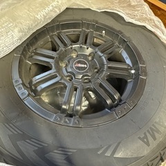 スタッドレスタイヤ　ホイール付き　265/65R17 プラド　ラ...