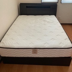 収納、コンセント付きダブルベッド＆マットレス