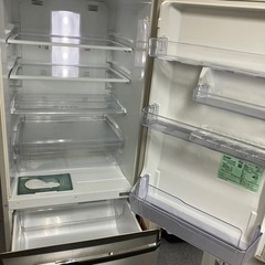 北海道　帯広　冷蔵庫　370L    三菱　MITSUBISHI ノンフロン　冷凍冷蔵庫　MR-C37EZ-AS1形  シルバー　2016年製
