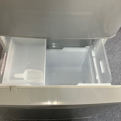 北海道　帯広　冷蔵庫　370L    三菱　MITSUBISHI ノンフロン　冷凍冷蔵庫　MR-C37EZ-AS1形  シルバー　2016年製