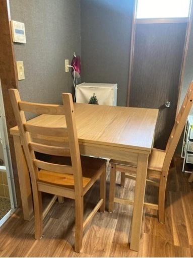 IKEA 伸びるダイニングテーブルセット