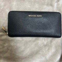 【最終値下げ】MICHEAL KORS財布【黒色】