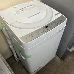 万代店　2019年製★美品 中古★シャープ 6kg 穴なし槽で清潔＆節水！Ag＋抗菌・防カビ加工 洗濯！洗濯機【ES-GE6C-W】