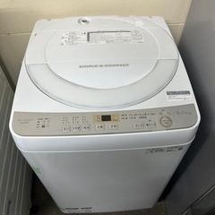 万代店　2019年製★美品 中古★シャープ 6kg 穴なし槽で清潔＆節水！Ag＋抗菌・防カビ加工 洗濯！洗濯機【ES-GE6C-W】