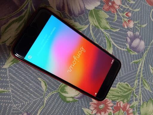 SIMフリー　iPhoneSE2   64GB　レッド