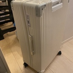 【新品未使用】スーツケース キャリーケース 大型 Ｌサイズ Z1...