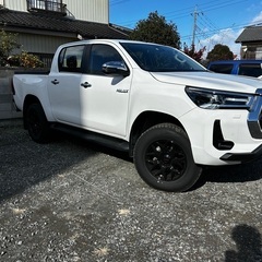 2023年製ハイラックス・プラド用ホイール付きスタッドレス265/65/r17