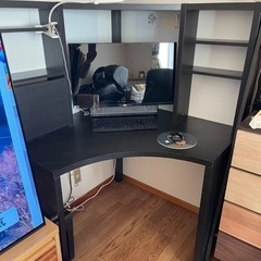 IKEA パソコンデスク＆椅子 お譲りします。