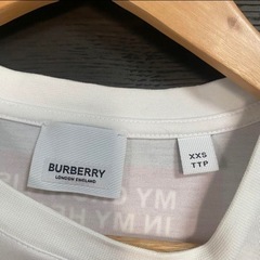 Burberry Tシャツ