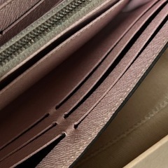 美品　ルイヴィトン エピ ポルトフォイユサラ ローズバレリーヌ長財布　ピンク