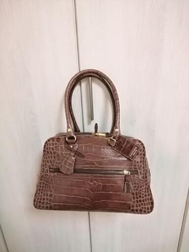 未使用近い美品19,6万。j\u0026m davidson vivi クロコ型押し ハンドバッグ