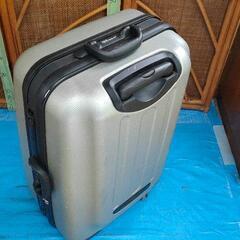 0126-042 スーツケース