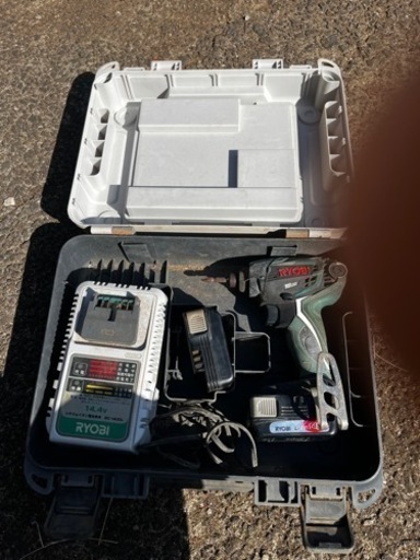 RYOBI製インパクト充電式モデル