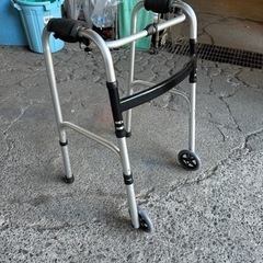 折りたたみ式歩行器 下肢トレ ニングのための実用的な大人の歩行器...