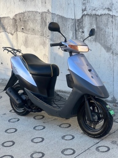 大人気セール‼️安心のバッテリー新品✨️前後タイヤ新品✨️嬉しいオイル満タン補充2サイクルでパワフルな走りCA1KA レッツ2✴