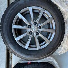 スタッドレスタイヤセット　215/65R16（トヨタ　アルファード３０系で使用）