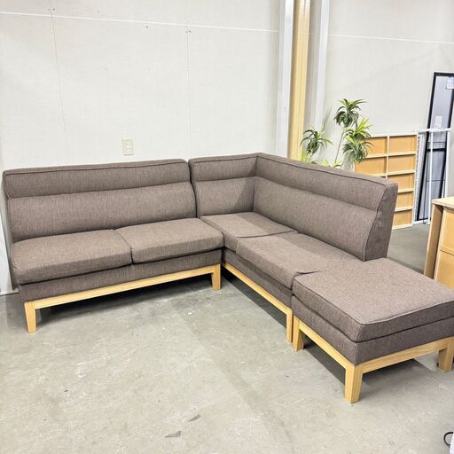 W 15846  NITORI リビングソファスツールセット　カウチソファ　スツール付き   ◆大阪市内・東大阪市他 5,000円以上ご購入で無料配達いたします！◆ ※京都・高槻・枚方方面◆神戸・西宮・尼崎方面◆奈良方面、大阪南部方面　それぞれ条件付き無料配送あり！