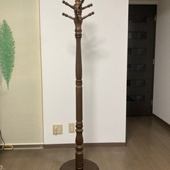木製フロアハンガー