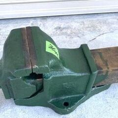 大型 リードバイス 万力 150㎜ 36㎏ 最大開き21㎝ H25 W20 D57